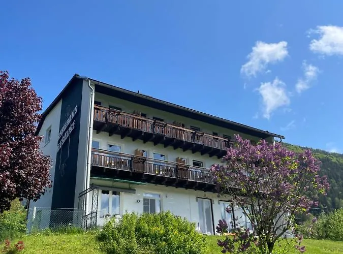 Berghaus Gesaeuse Guest house 3*